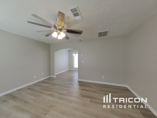 Building Photo - 1109 Shallowbrook Trail S