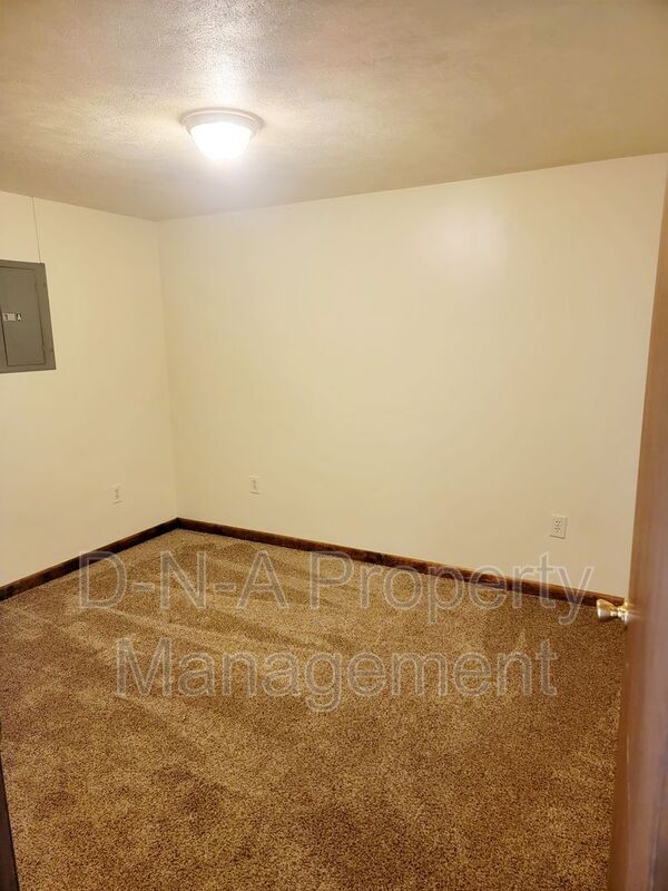 Building Photo - 2167 Shafer Rd