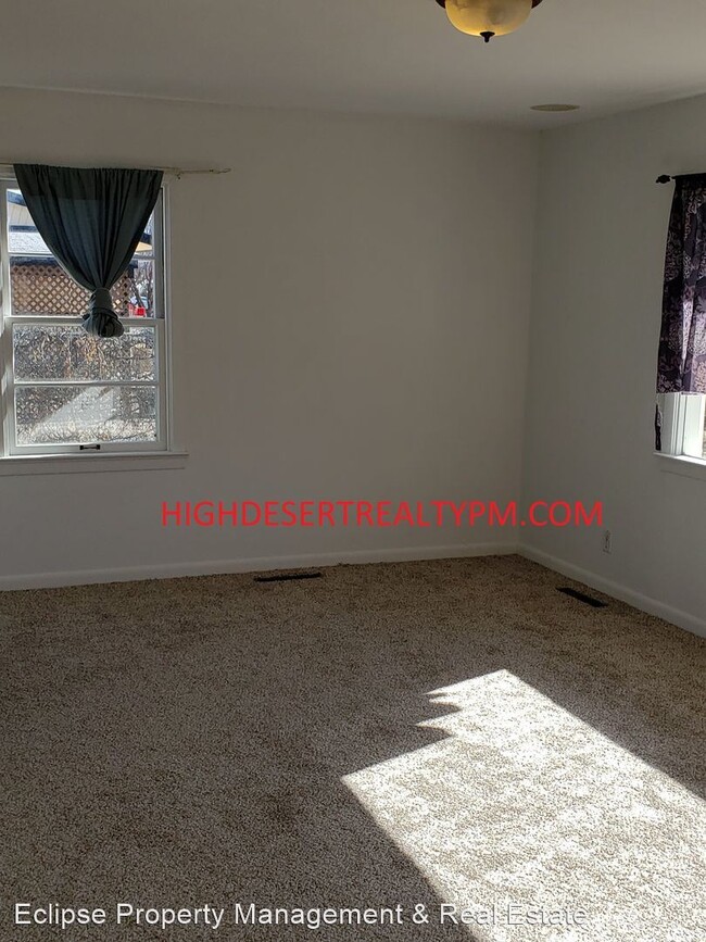 Foto del edificio - 2 br, 1 bath House - 1942 OURAY AVE