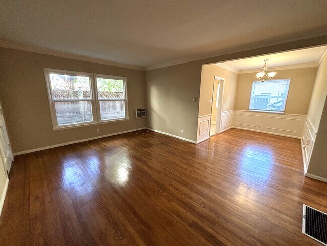 Foto del edificio - 10620 Holman Ave