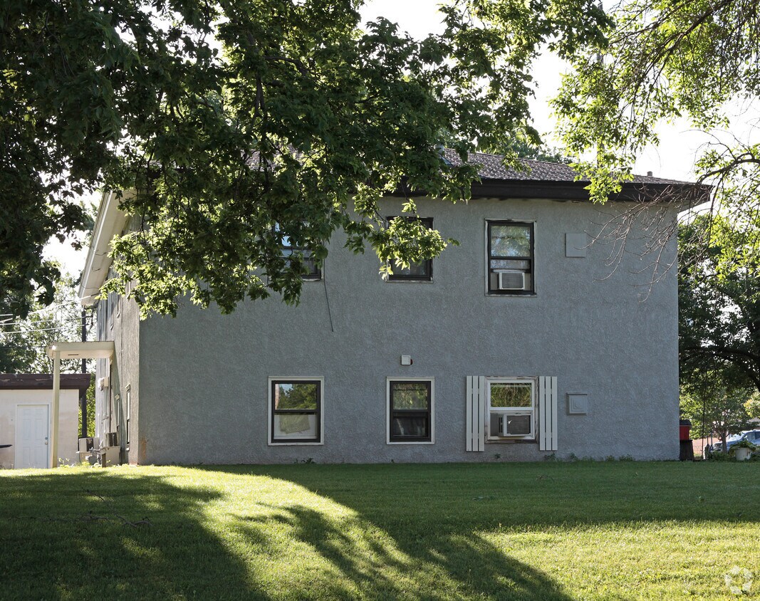 Building Photo - 114 State St W