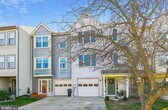Foto principal - 933 Oakmoor Dr