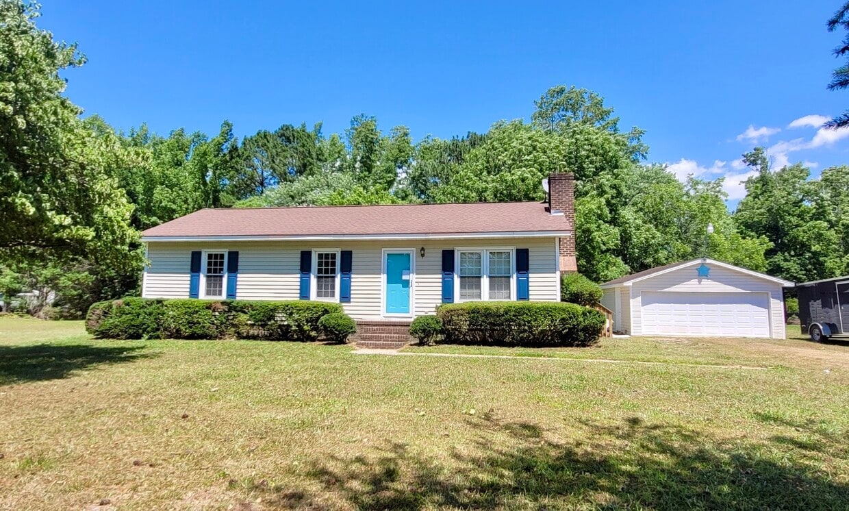 47 Eason Cir, Selma, NC 27576 House Rental in Selma, NC