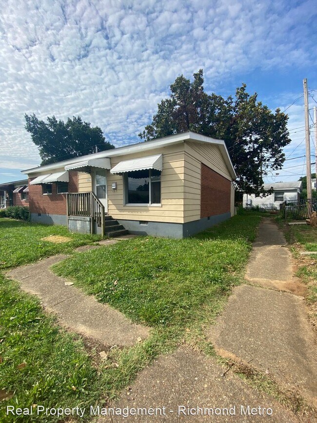 Foto del edificio - 3 br, 1.5 bath House - 1005 Kinney Street