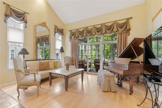 Foto del edificio - 1 Priorwood Gardens