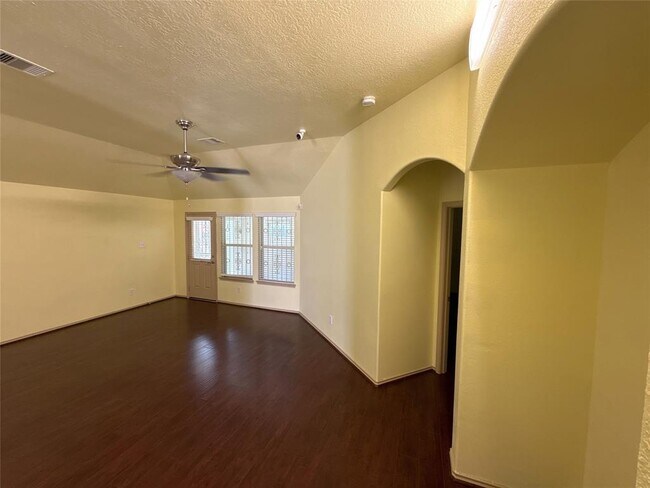 Foto del edificio - 21214 Colton Cove Dr