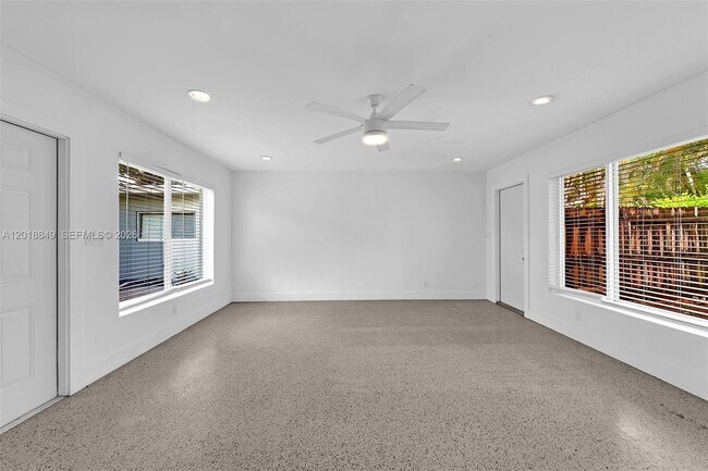 Foto del edificio - 1550 SW 23rd Ct