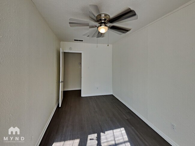 Building Photo - 3316 28th St