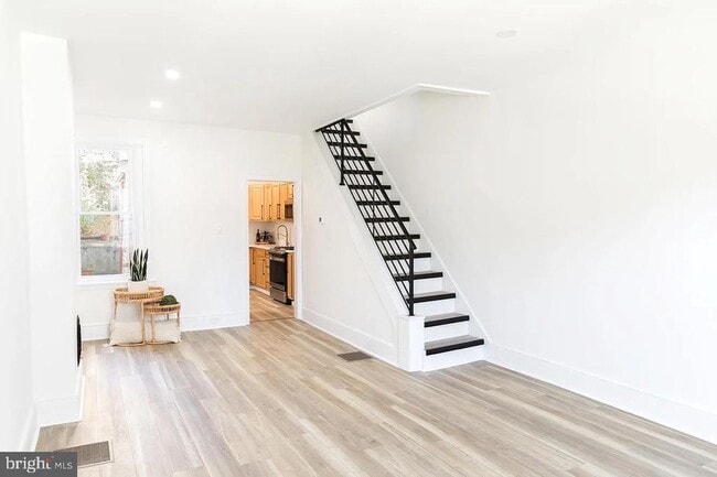Building Photo - 4648 Silverwood St