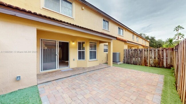 Building Photo - 238 Magnolia Ave