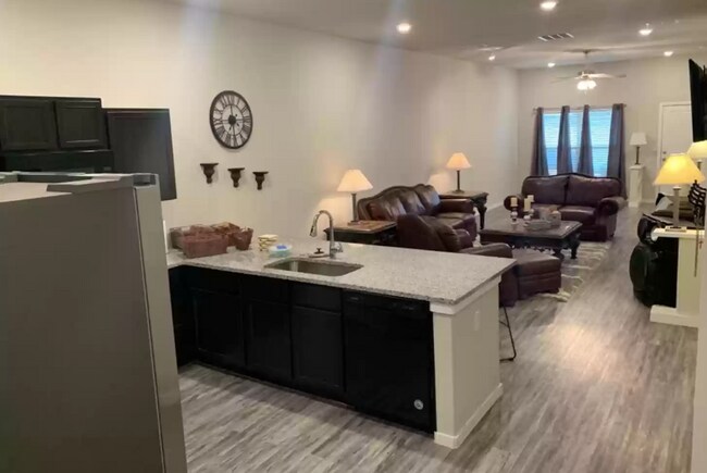 Building Photo - 3 Bedroom 2 bath 1 car garage in Cooper ISD!