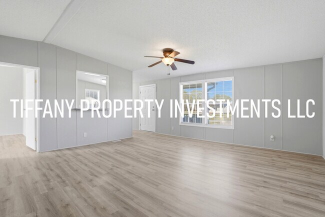 Foto del edificio - 107 Yoda Dr