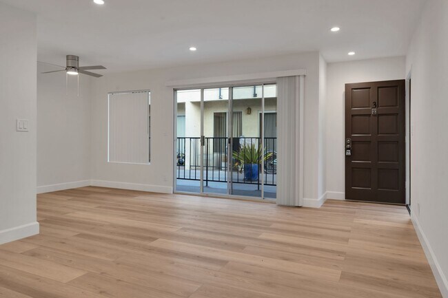 Interior Photo - 14th Street Luxury Investments LLC