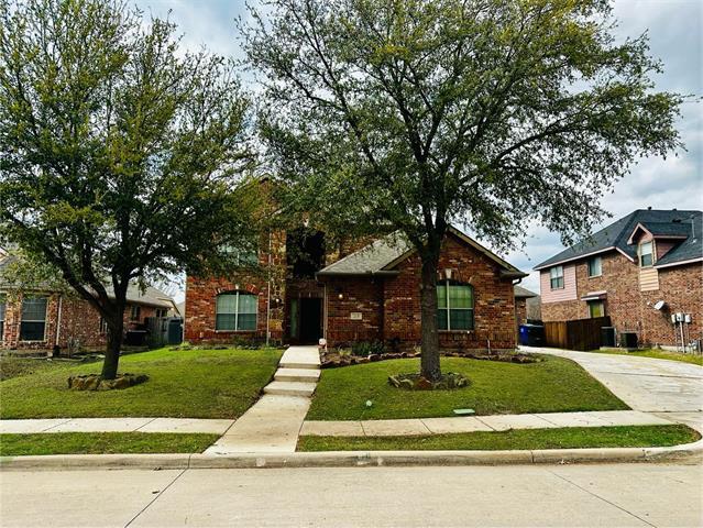 Foto principal - 213 Fox Hollow Blvd
