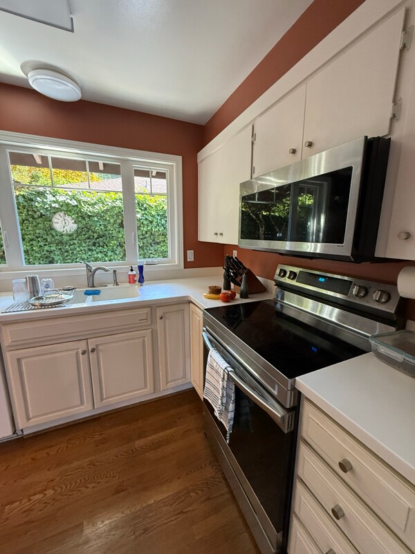 Building Photo - 9125 SW Monterey Pl