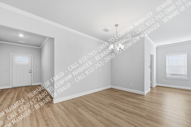 Foto del edificio - 248 Waters Rdg Dr