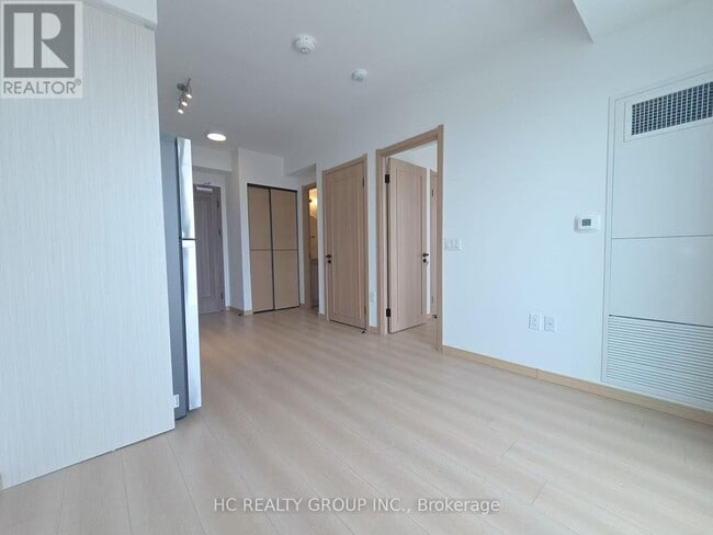 Building Photo - 3429 Sheppard Ave E
