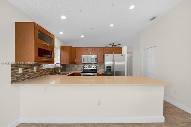 Foto del edificio - 113 Danielle Ct