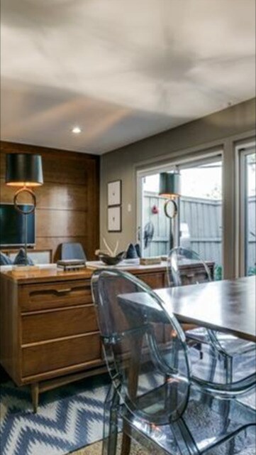 Foto del edificio - 2727 Hood St