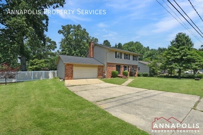 Building Photo - 700 mount alban drive