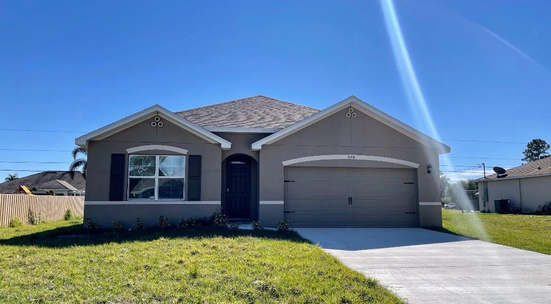 Foto principal - 978 SW Longfellow Rd