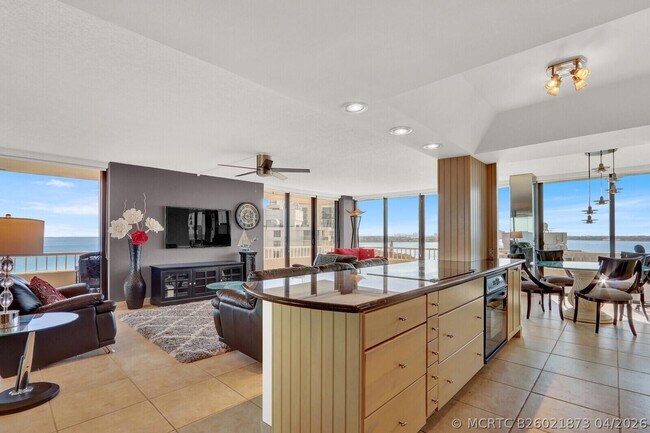 Foto del edificio - 5510 N Ocean Dr