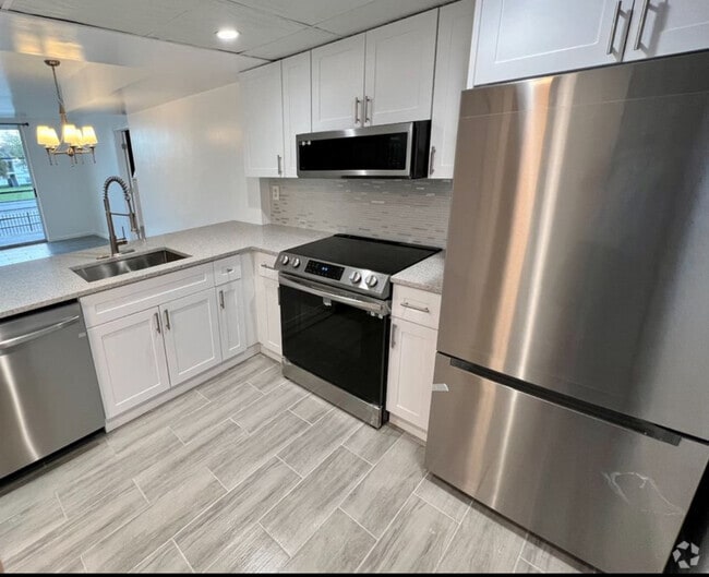 Promenade at Kendale Lakes Apartments for Rent with Gym/Fitness Center Miami, FL 1 Rentals