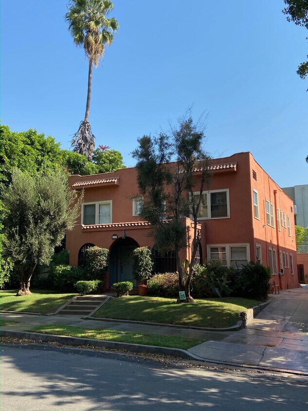 1406 N Formosa Ave Unit 1406 12, Los Angeles, CA 90046 Apartments in