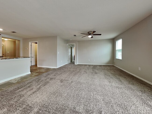 Foto del edificio - 2110 Pebble Point Dr