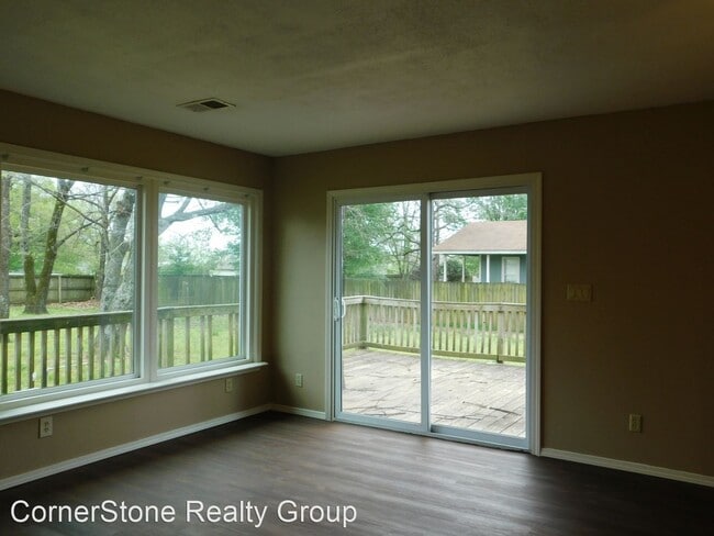 Building Photo - 4 br, 2 bath House - 501 E Greenwood St