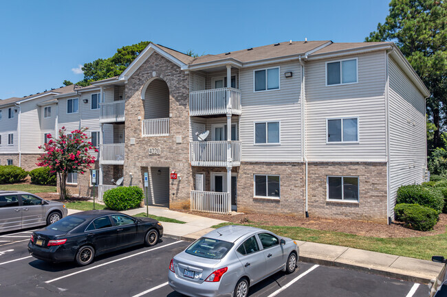 Foto de edificio alternativa - Landings at Steele Creek