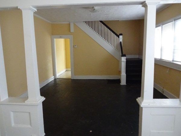 Building Photo - 237 S Warman Ave