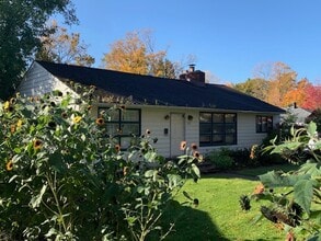 Building Photo - 332 Mygatt Ave