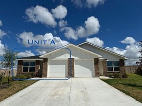 Building Photo - 1234 Lehmann Dr