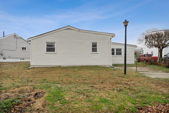 Building Photo - 93 Jordan Dr