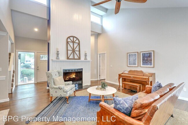 Foto del edificio - 3 br, 2.5 bath House - 15 Glenkirk Drive