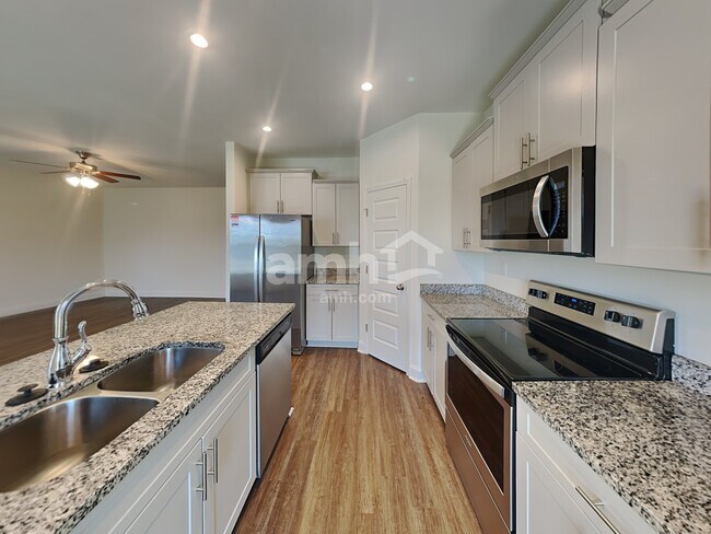 Foto del edificio - 5063 Mountain Springs Rd