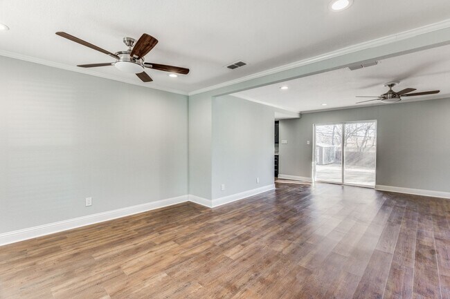 Foto del edificio - 3BD Home in Mansfield Beautifully Updated!