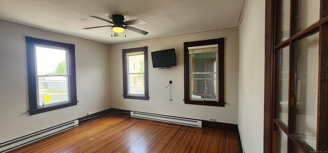Building Photo - 786 Highland Ave