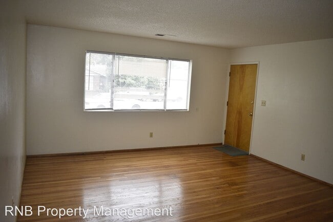Building Photo - 3 br, 2 bath House - 2411 Temple Drive