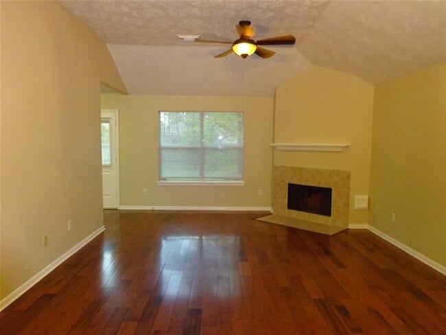 Foto del edificio - 7111 Brown Bark