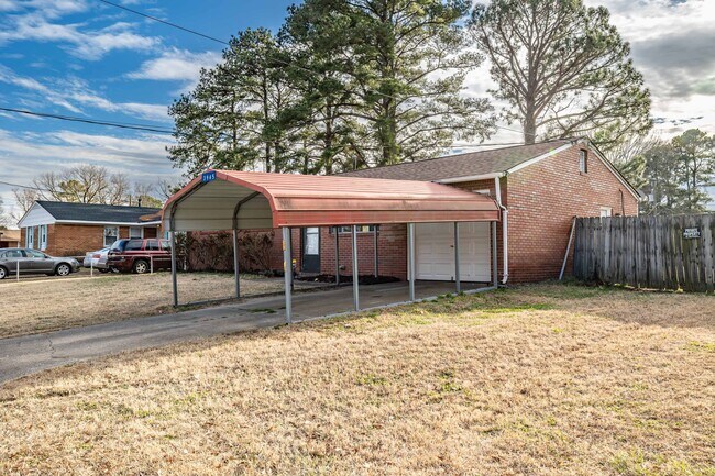 Building Photo - 3945 Starboard Rd