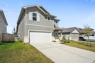 Building Photo - 18719 Chisholm Mdws Dr