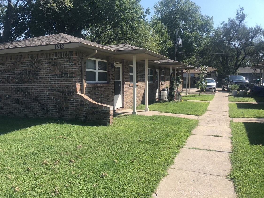 Primary Photo - 1512 S Meridian Ave