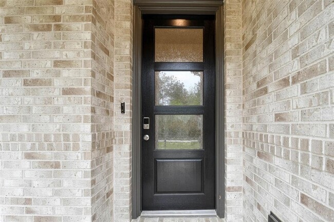 Building Photo - 128 E Cascade Heights Dr