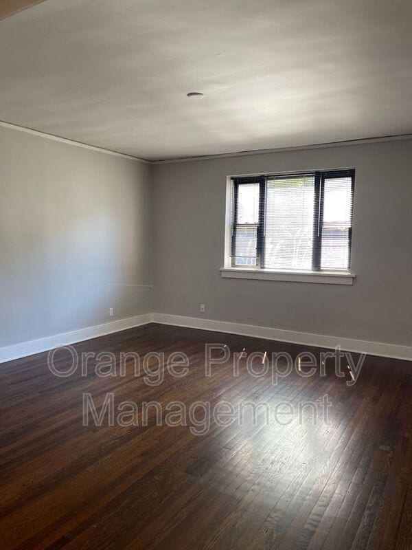 Photo - 3306 Burt St Apartment