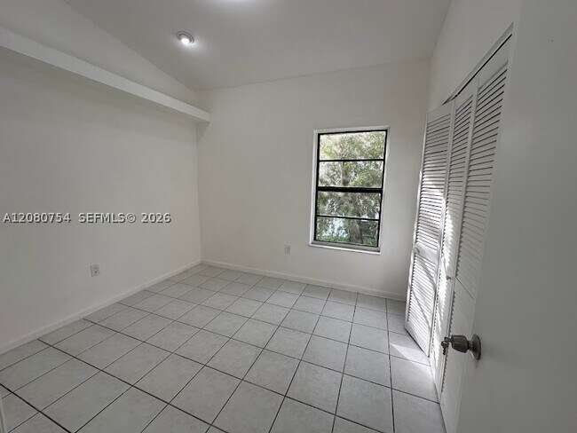 Building Photo - 7500 SW 153rd Ct