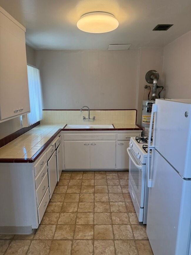 Foto del edificio - Great 2 Bedrooms 1 Bath