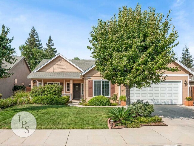 Foto del edificio - SOLAR!!!!  Fresno NorthEast Home, 4BR/2.75...