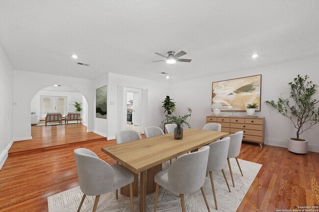 Building Photo - 13934 Mission Valley